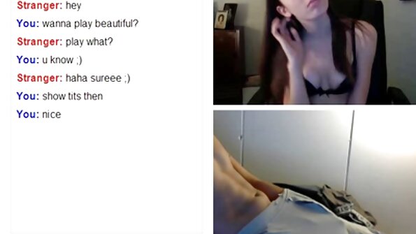 MILF Natalia lässt sich von einer порно відео дивитися безплатно geilen Tussi an den Titten lutschen